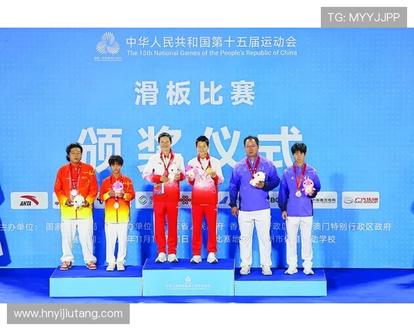 深圳滑板队快攻战术解析:打造高效流畅的滑板竞技体系 深圳滑板队快攻战术解析:打造高效流畅的滑板竞技体系