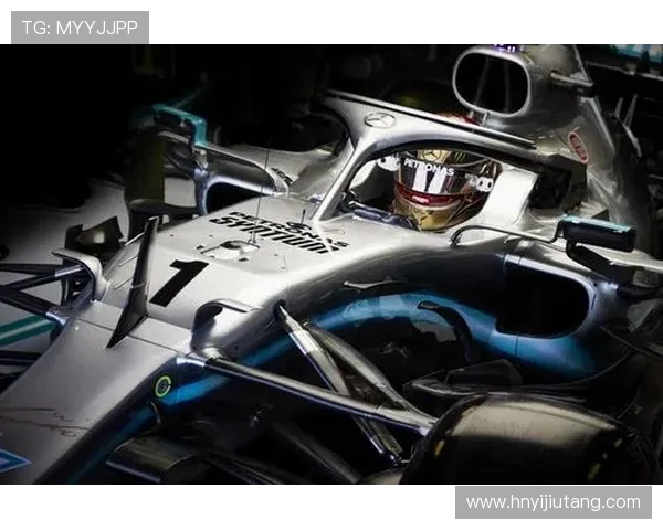 2019年F1赛季精彩对决回顾与分析，谁将成为年度冠军的最终赢家