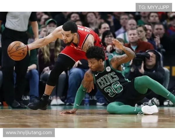 奇才与猛龙季后赛首战激烈对决精彩瞬间回顾与分析 奇才与猛龙季后赛首战激烈对决精彩瞬间回顾与分析