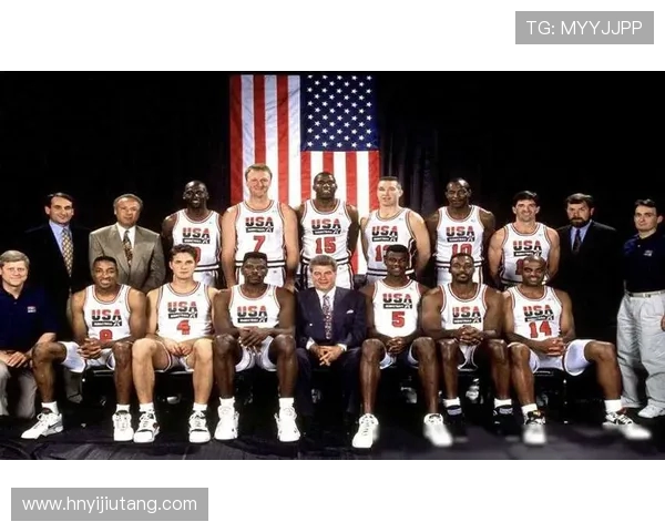 篮球世预赛精彩对决美国队迎战波多黎各队全力争胜展现实力