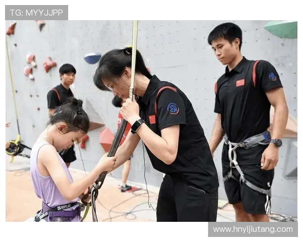 上海攀岩队节奏之争引发热议攀岩爱好者的不同声音与观点碰撞