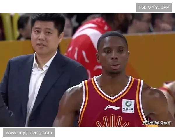 广州篮球队配合默契创新高成就赛季最佳表现引发热议