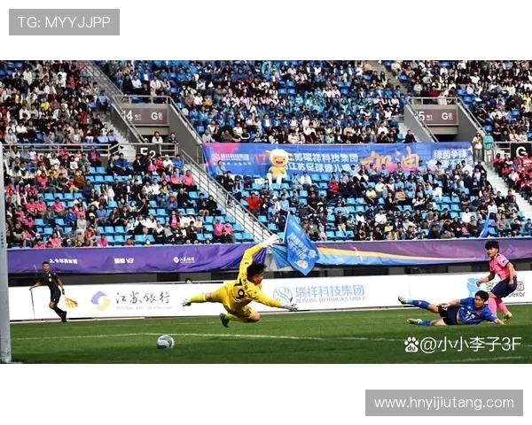 张丽独家分享足球心得与技巧助你提升球技与比赛表现